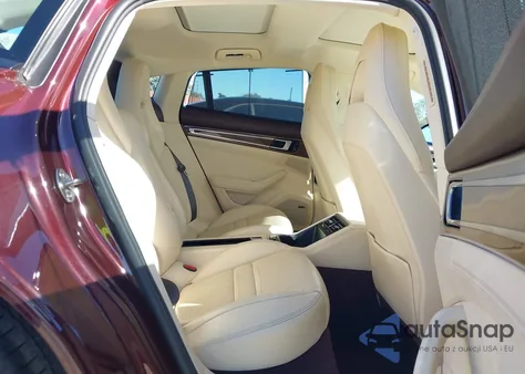 2018 Porsche Panamera 4 z USA, uszkodzony, nr VIN WP0AA2A78JL108536